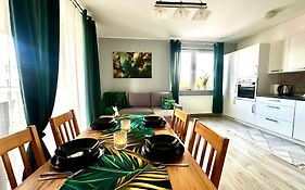 Urban Green Września,Przytulny apartament z parkingiem